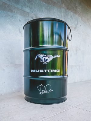 Mustang Bullitt Barrel Chair