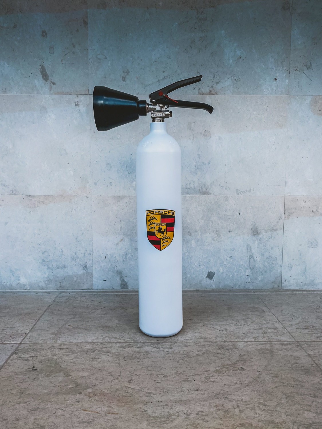 Porsche Fire Extinguisher (CO2)