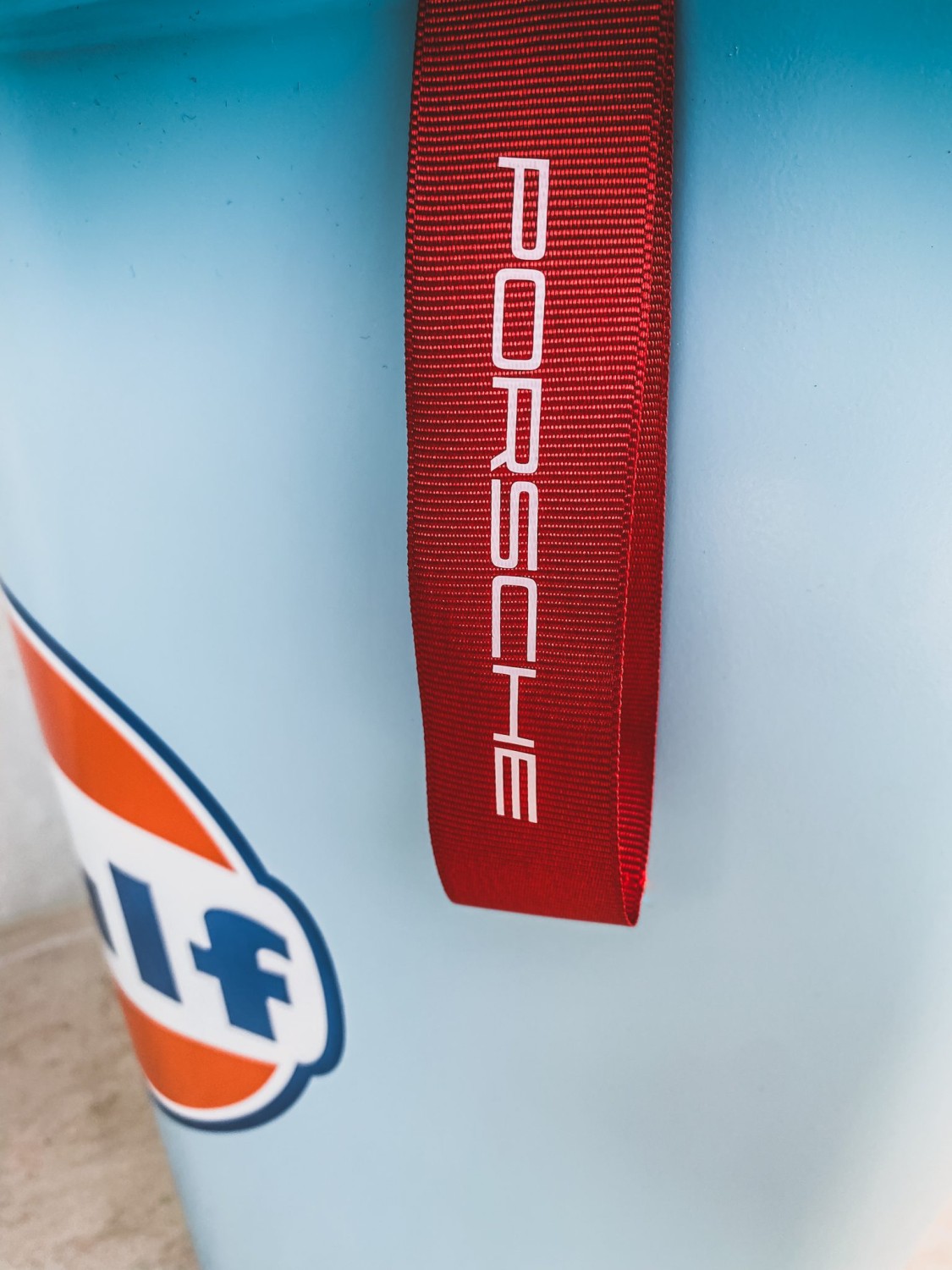 Gulf Porsche Feature Chairs