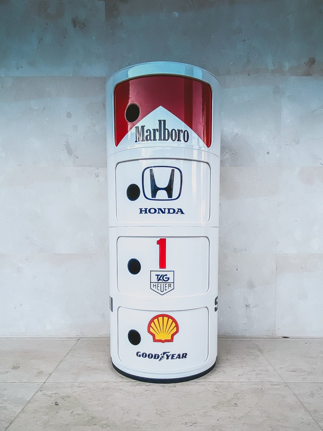 McLaren MP4 Ayrton Senna Tribute - Bar Cabinet