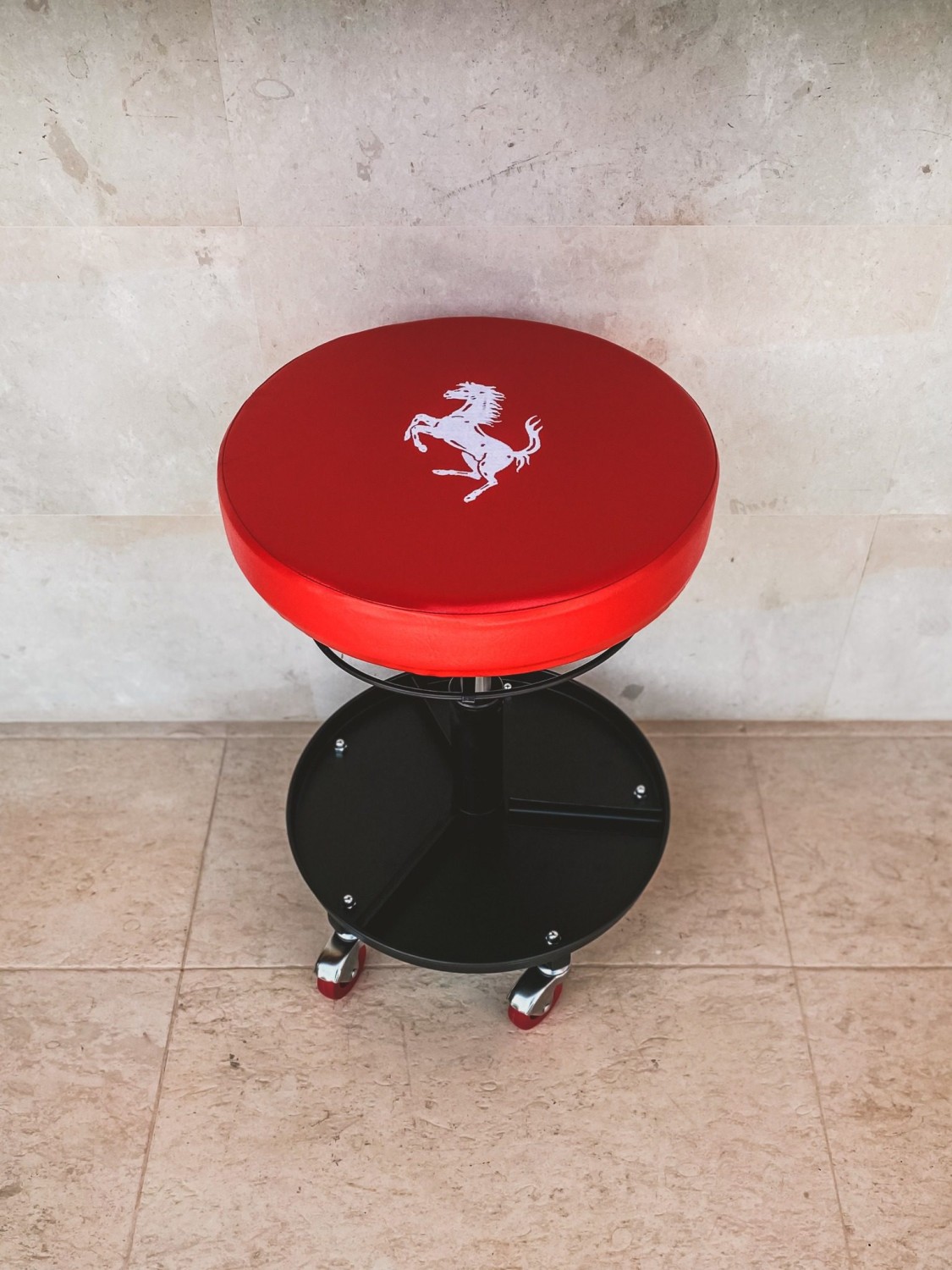 Ferrari Pneumatic Creeper Seat