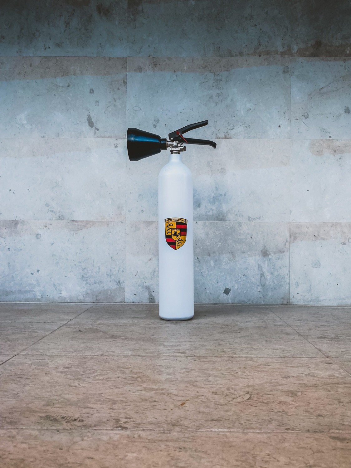 Porsche Fire Extinguisher (CO2)