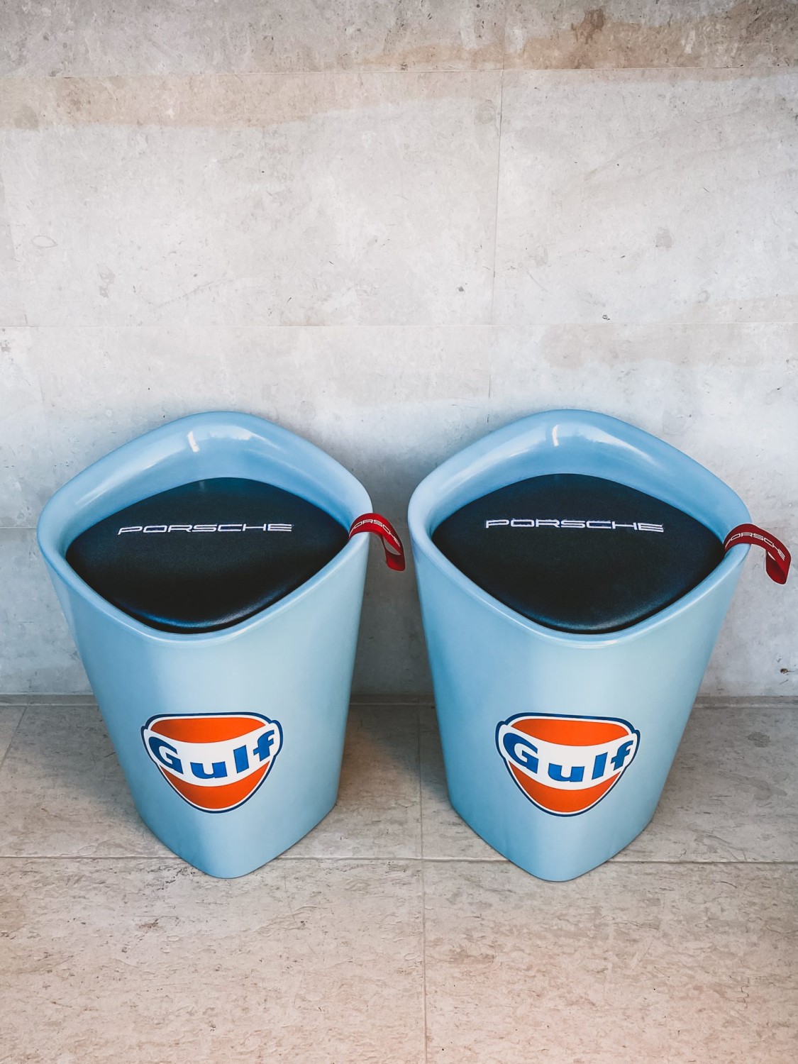 Gulf Porsche Feature Chairs