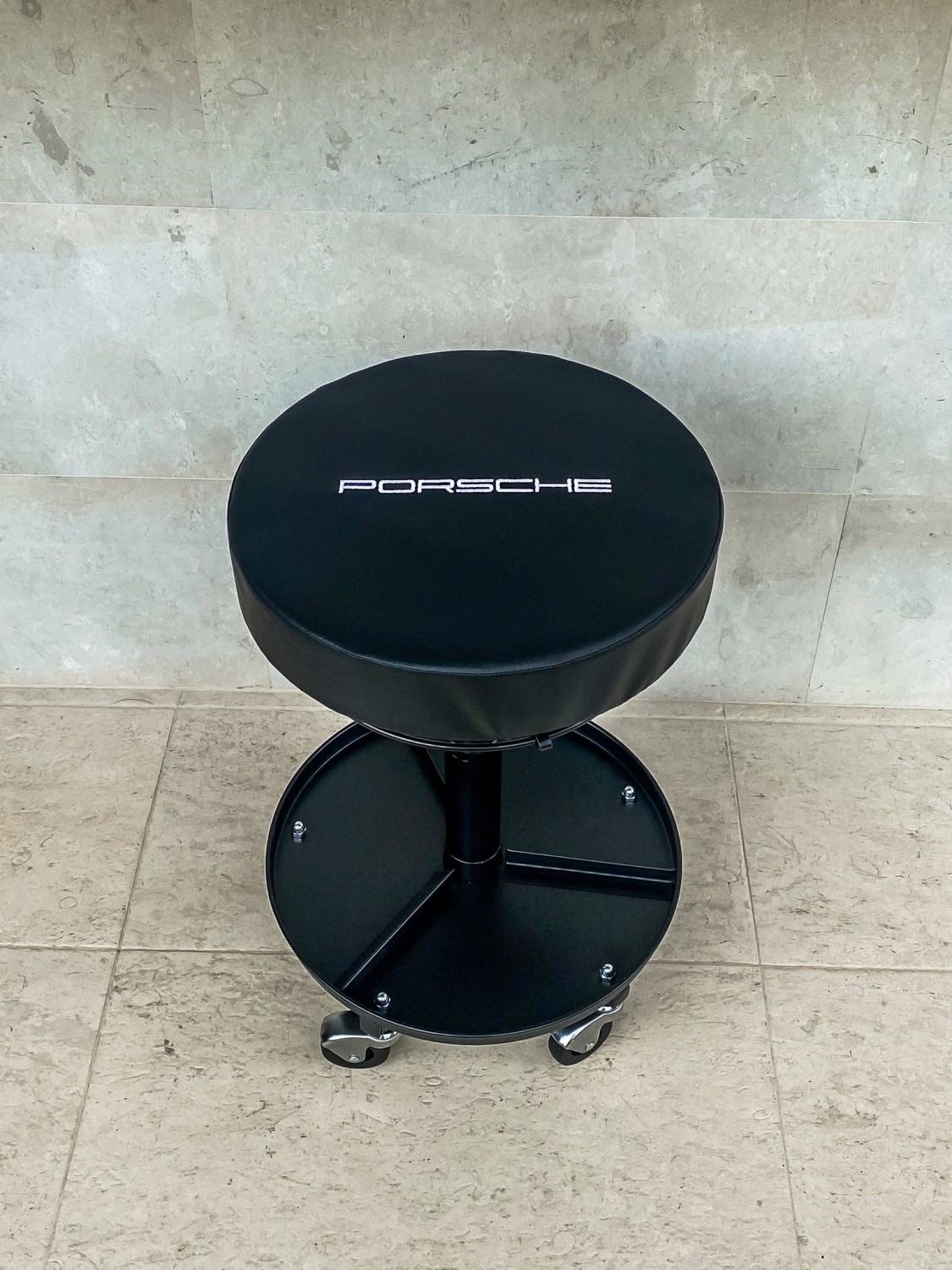 Porsche Pneumatic Creeper Seat