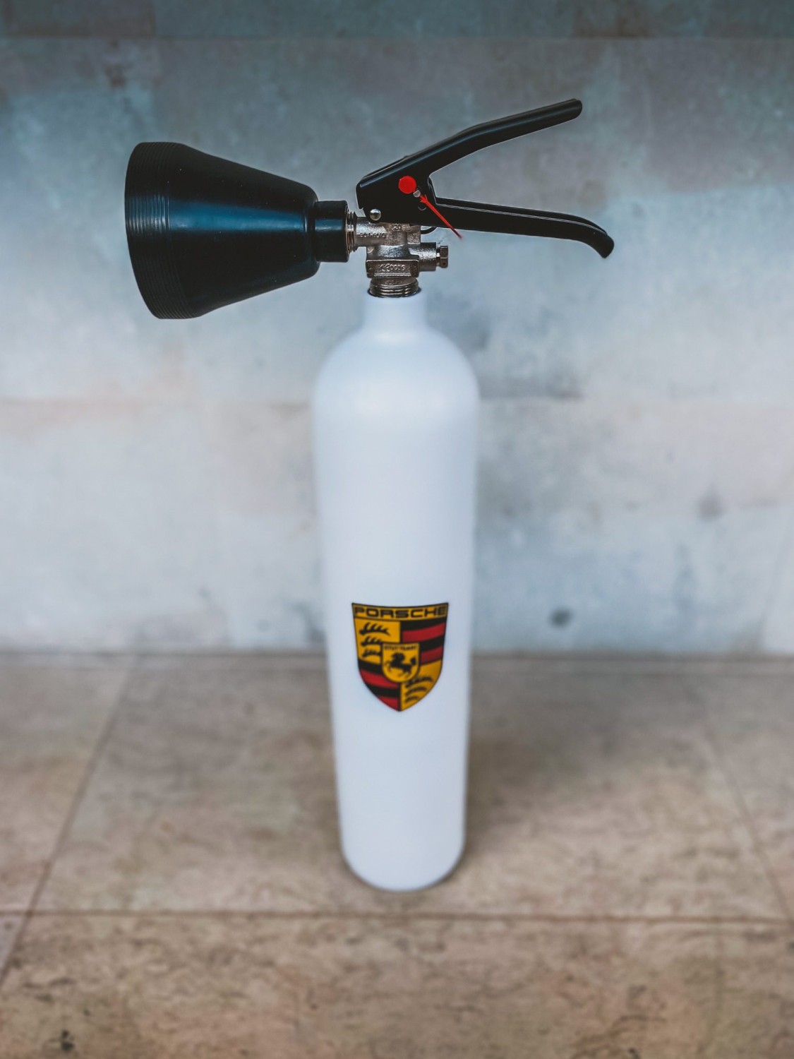 Porsche Fire Extinguisher (CO2)