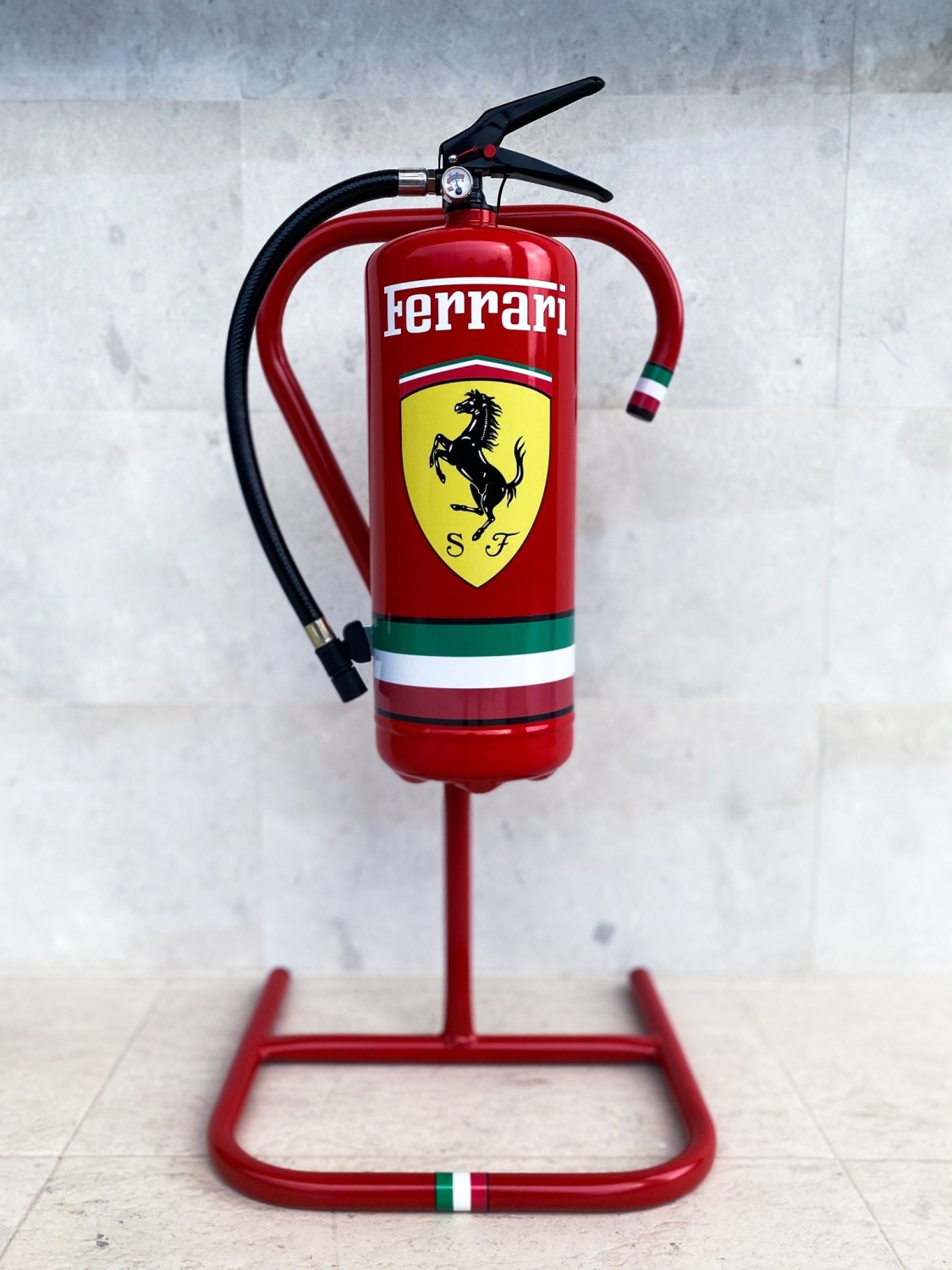 Ferrari Fire Extinguisher (with bracket)