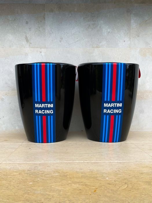 Martini Racing Feature Chairs