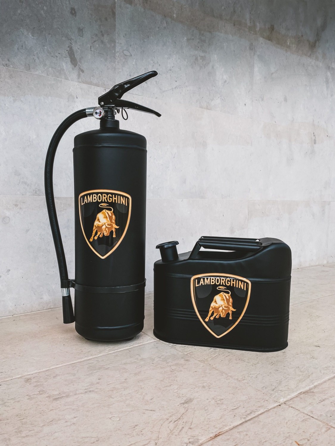 Lamborghini Jerrycan & Fire Extinguisher Set