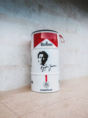 McLaren MP4 Ayrton Senna Tribute Barrel Chair