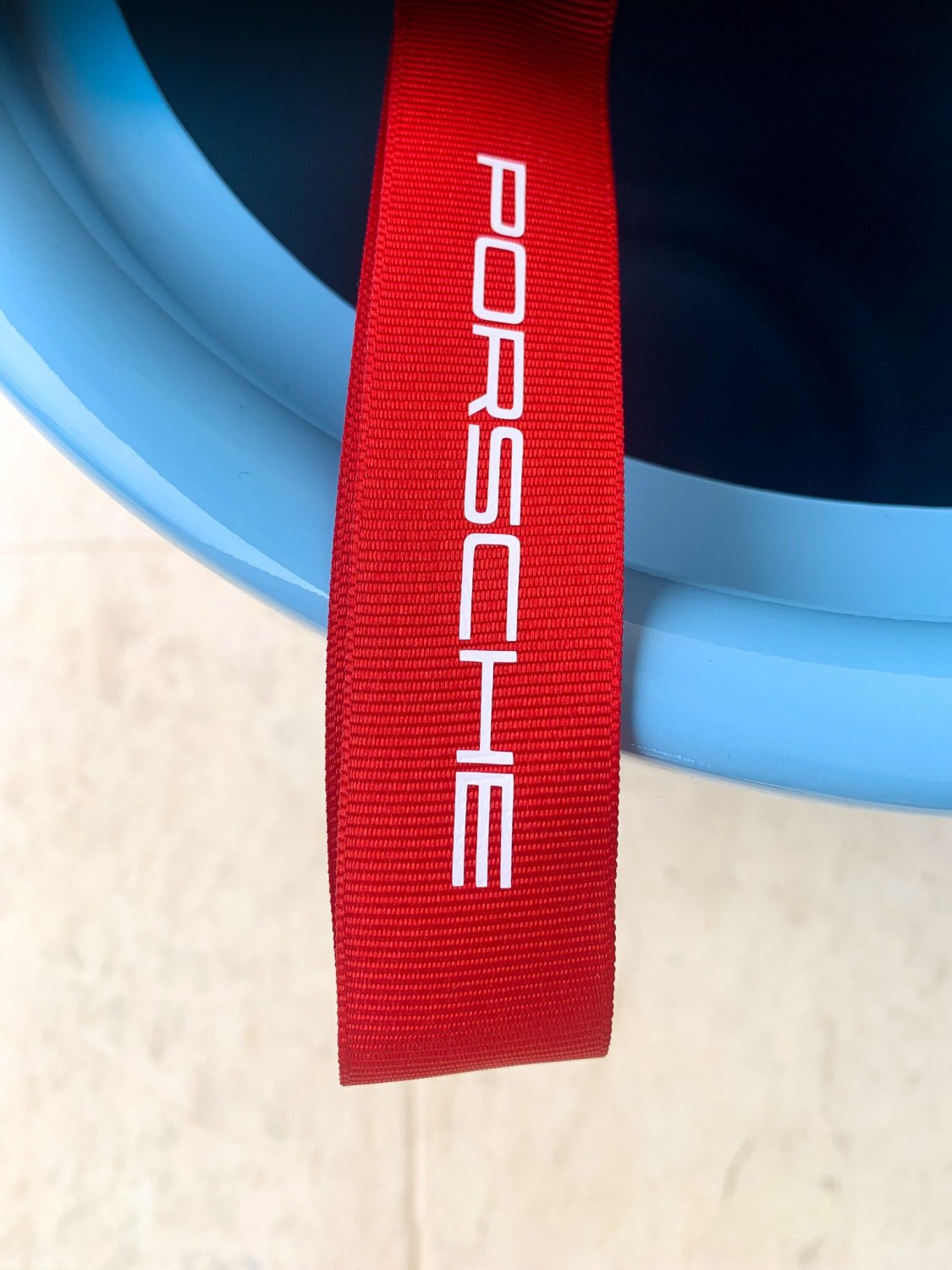 Gulf / Porsche Feature Chairs