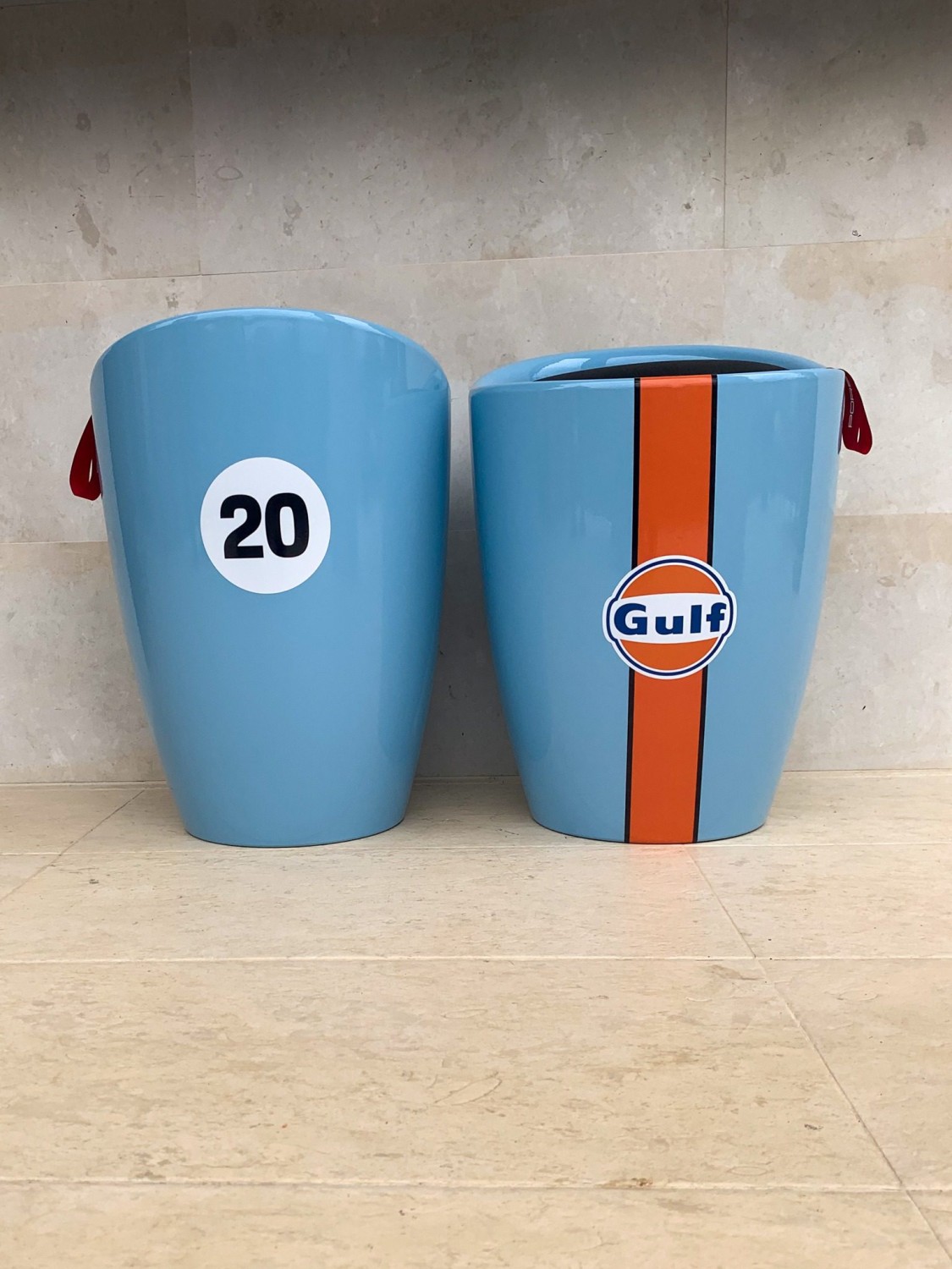 Gulf / Porsche Feature Chairs