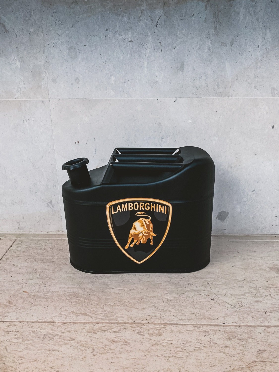 Lamborghini Jerrycan & Fire Extinguisher Set