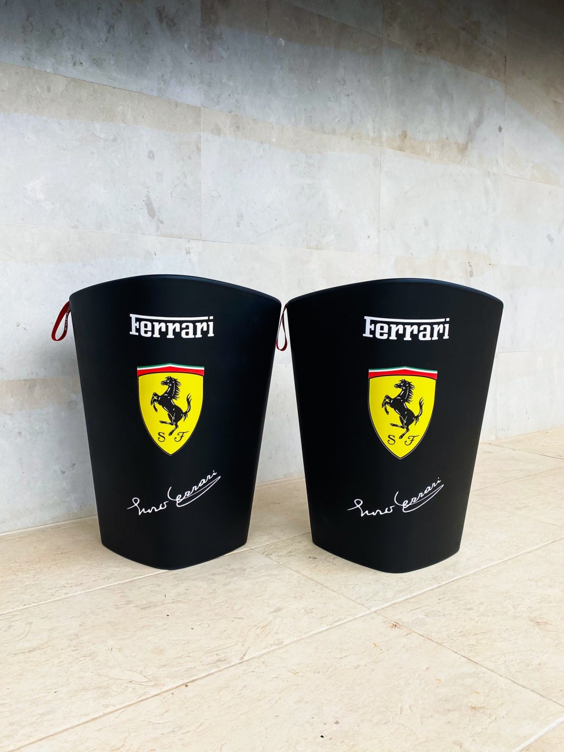Ferrari Feature Chairs
