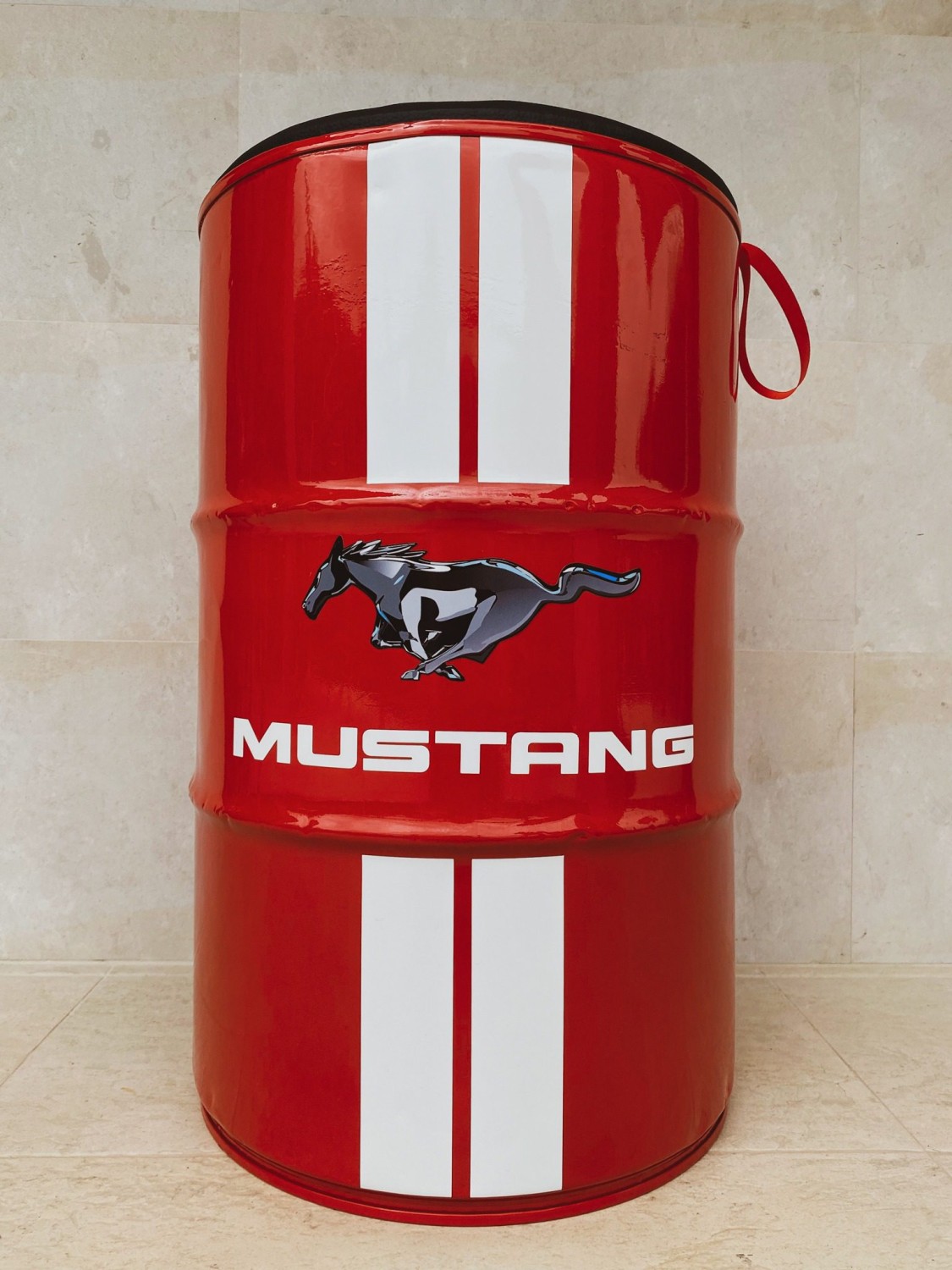 Mustang Barrel Chair
