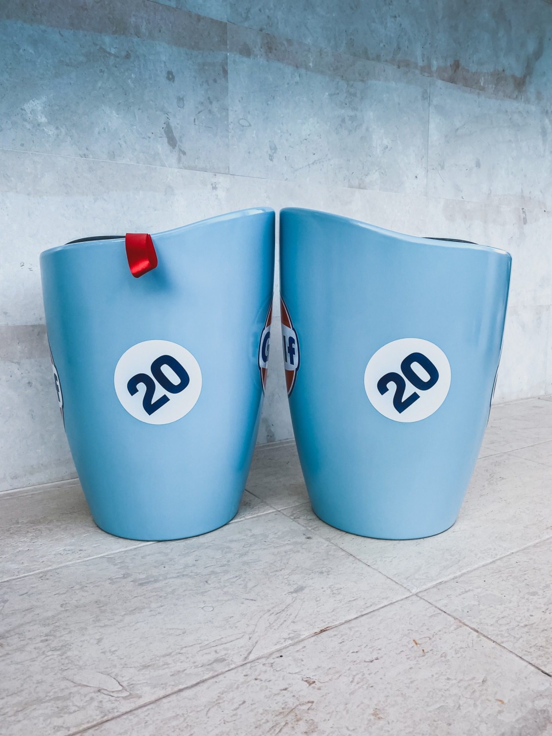 Gulf / Porsche Feature Chairs