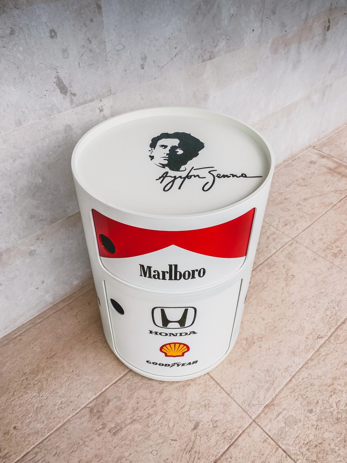 McLaren MP4 Ayrton Senna Tribute – Bar Cabinet