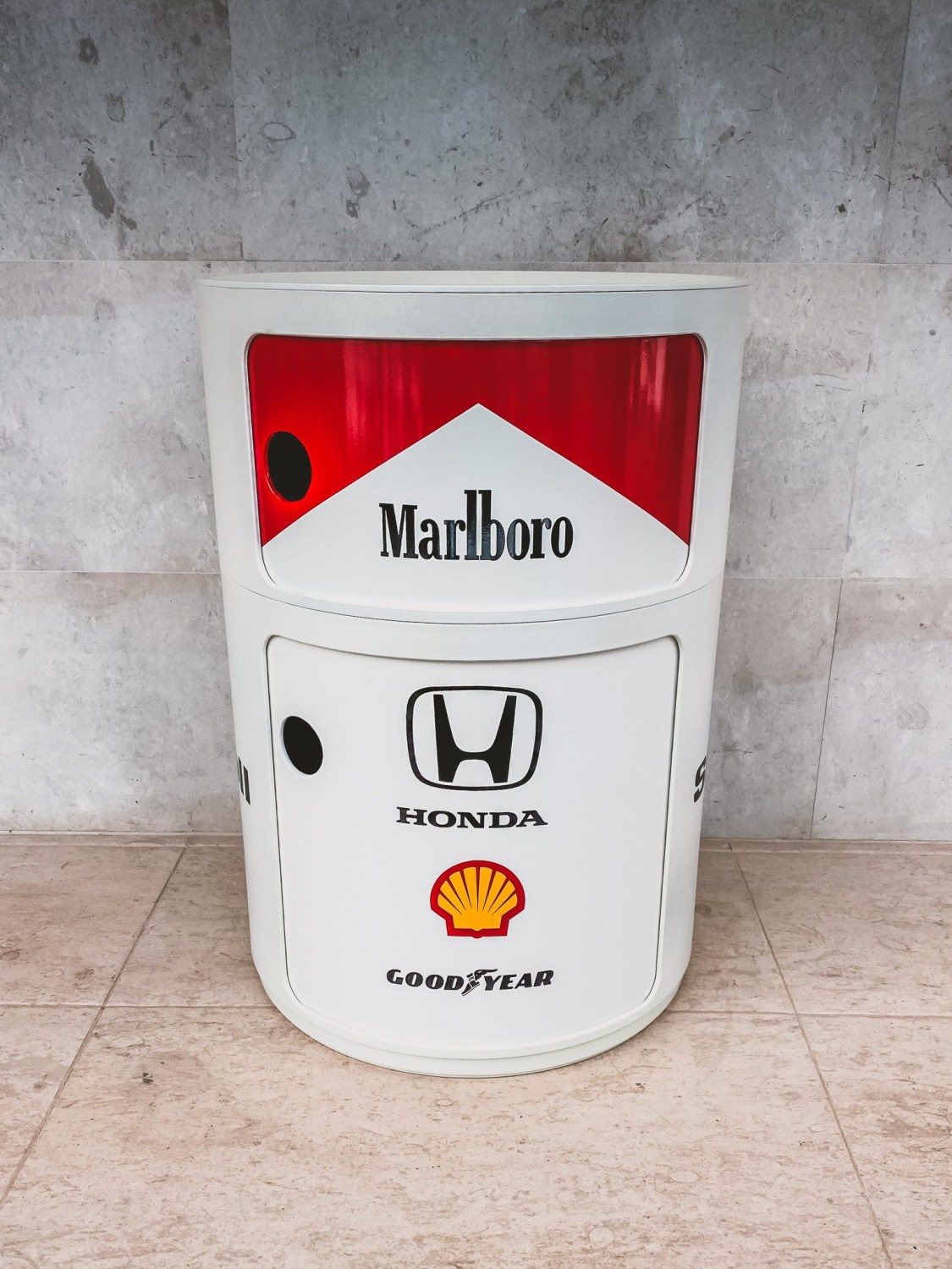 McLaren MP4 Ayrton Senna Tribute – Bar Cabinet