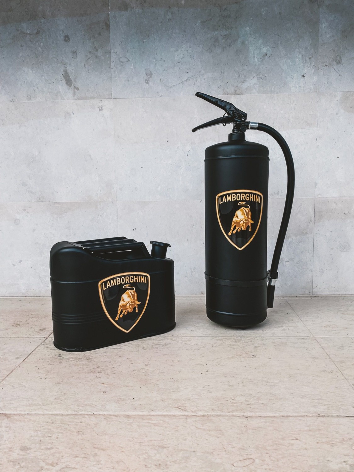 Lamborghini Jerrycan & Fire Extinguisher Set
