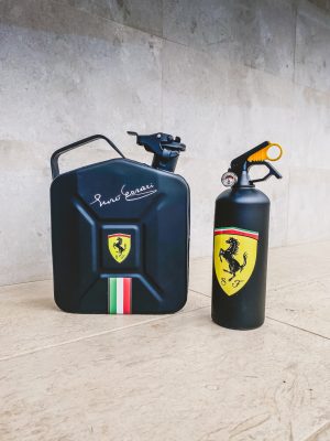 Ferrari Jerrycan & Fire Extinguisher Set